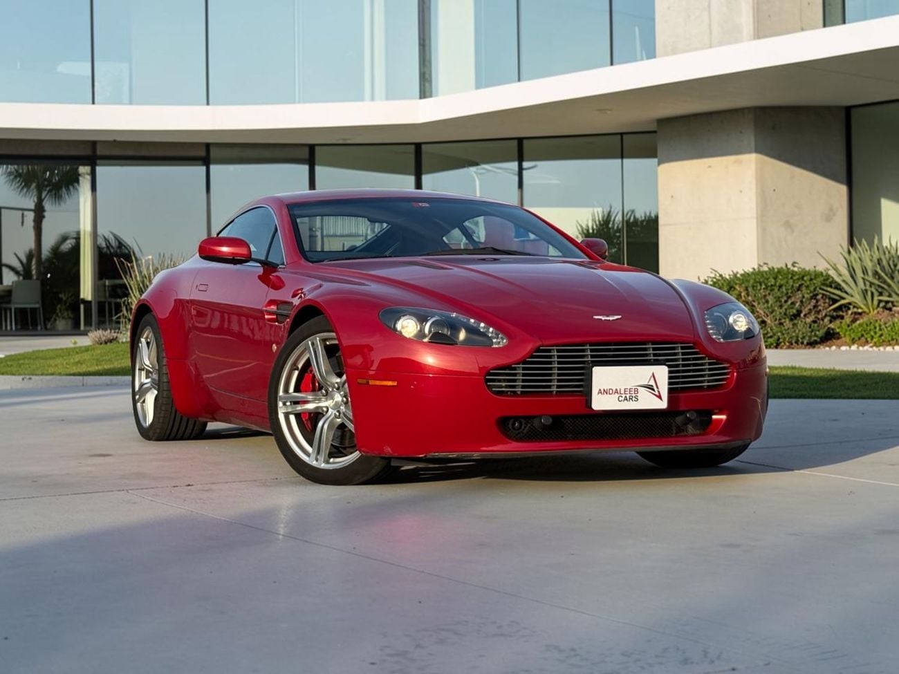 أستون مارتن فانتيج ASTON MARTIN VANTAGE | 4.7L V8 | 2009 | GCC SPECS