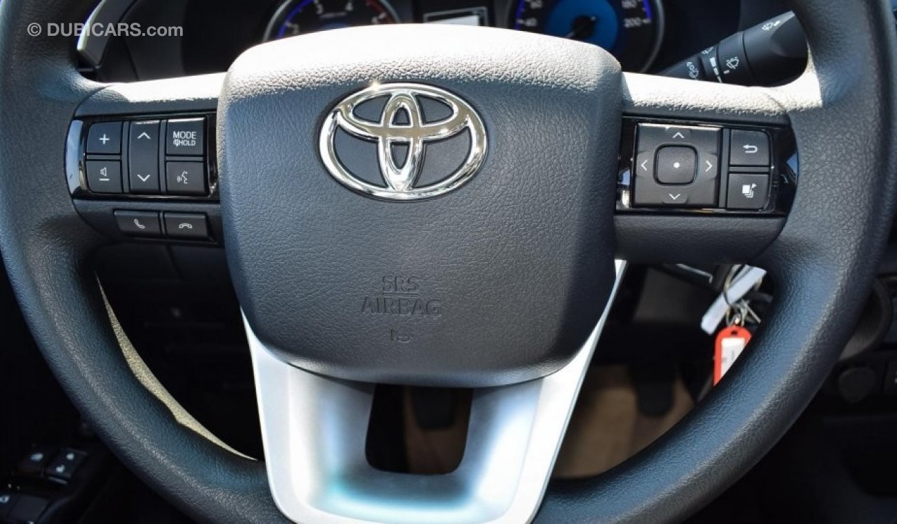 Toyota Hilux تويوتا هايلوكس SR5 4x4