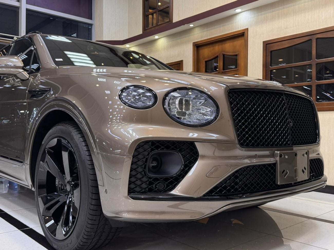 Bentley Bentayga AZURE
