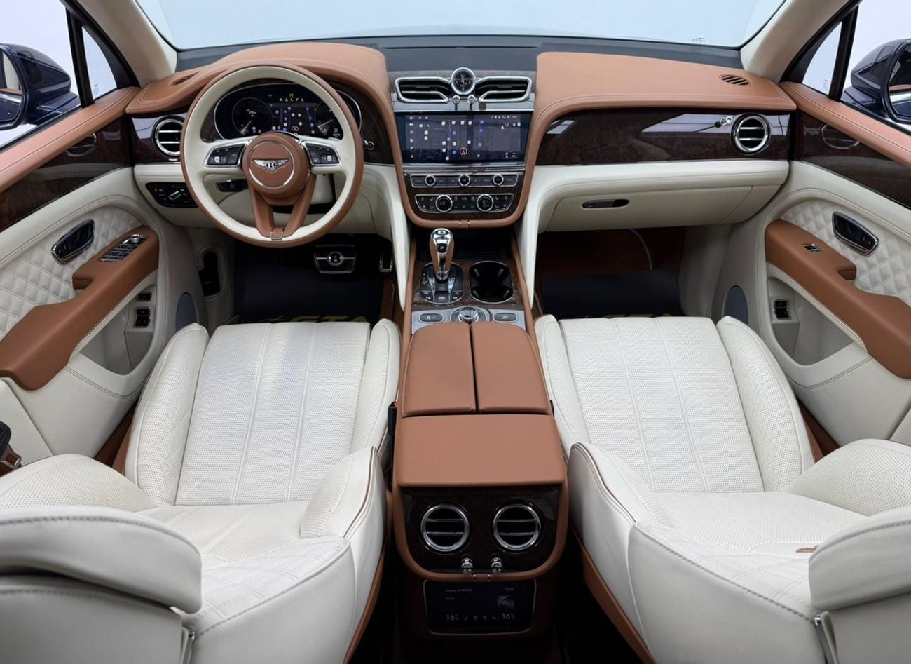 Bentley Bentayga STD Bentayga 4.0T 2022 Bentley Bentayga V8, Warranty, Full Service History, Fully Loaded, Excellent
