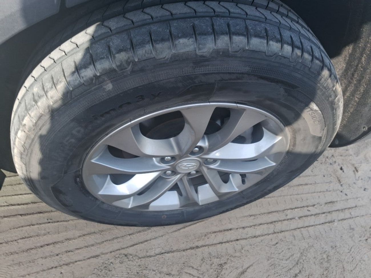 Hyundai Santa Fe SMART 2.5 | Zero Down Payment | Home Test Drive