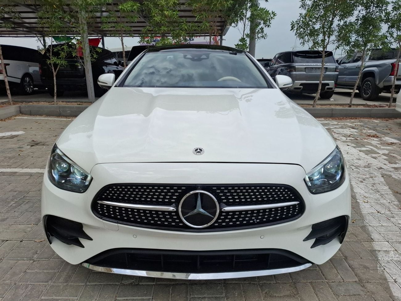 Mercedes-Benz E300 Coupe Mercedes-Benz E300d 2023 full option