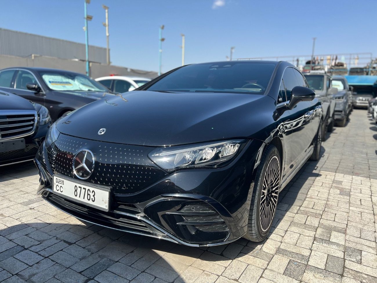 Mercedes-Benz EQE 350+ Premium + EQE 350 | 2023 | 4MATIC | 292HP