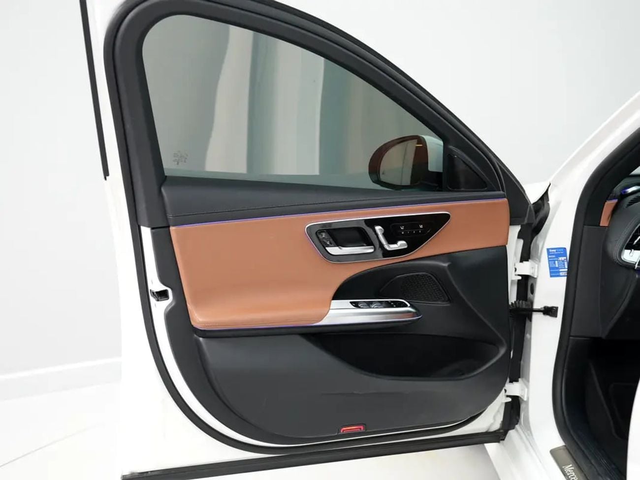 Mercedes Benz E200 STD