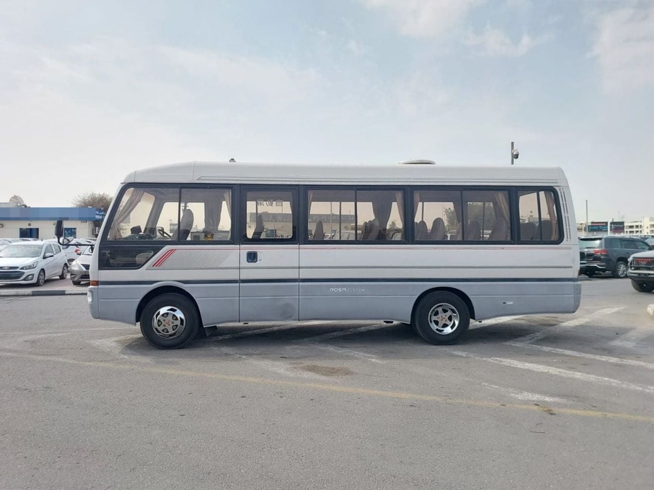 ميتسوبيشي روزا (RAMADAN OFFER) MITSUBISHI ROSA BUS RHD 1996 MODEL 3.9 L DIESEL MANUAL(PM40464)