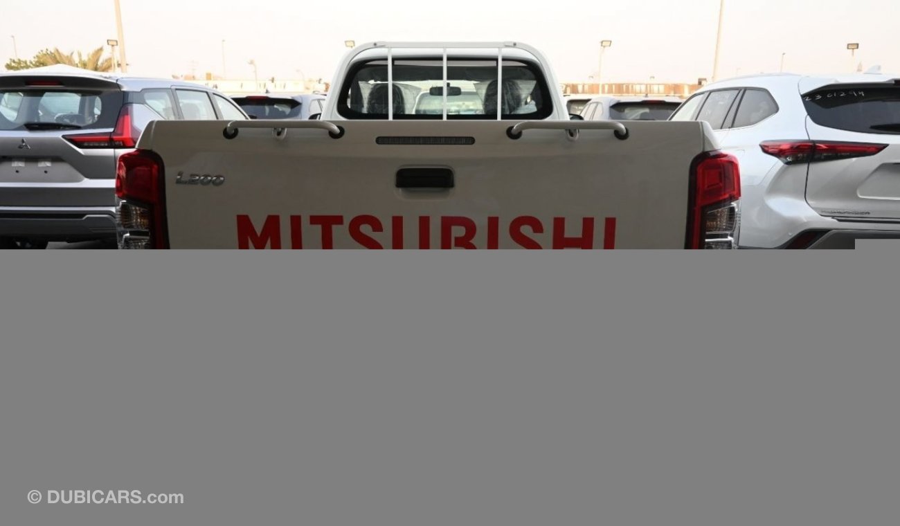 Mitsubishi L200 Mitsubishi L200 2.5L DSL SCAB 4WD M/T