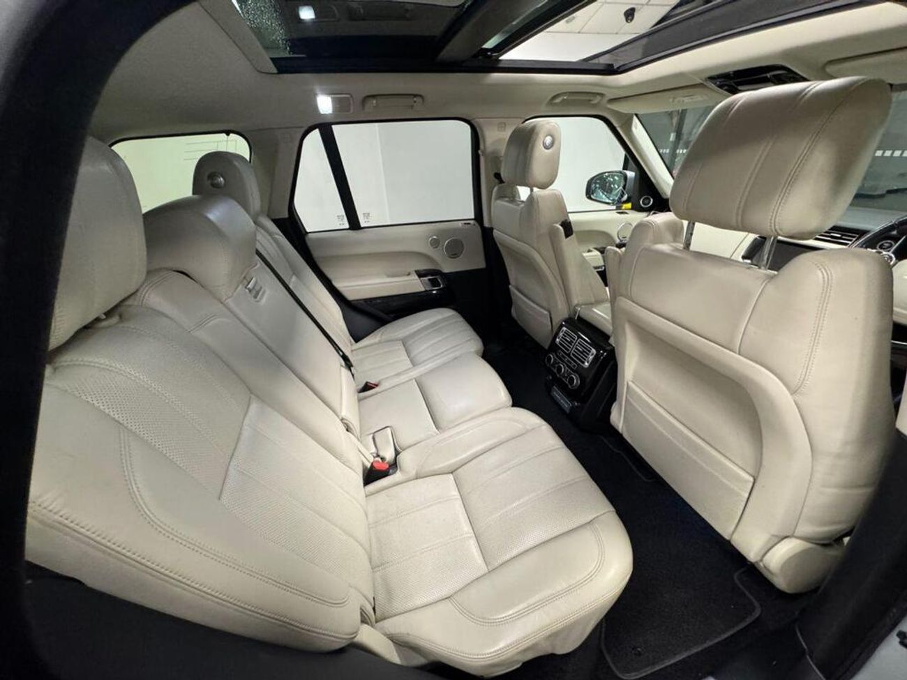 Land Rover Range Rover 3.0 DIESEL ENGINE | AWD | SUNROOF | ELECTRIC SEATS