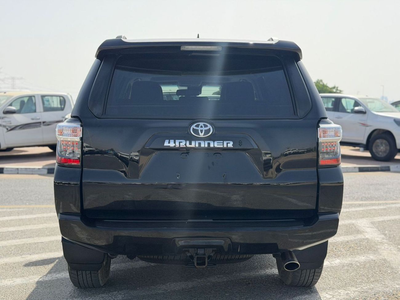 Toyota 4Runner  2022 Toyota 4Runner Full Option+ 4.0L V6 - AWD 4x4 With Radar & Push Start - Sunroof