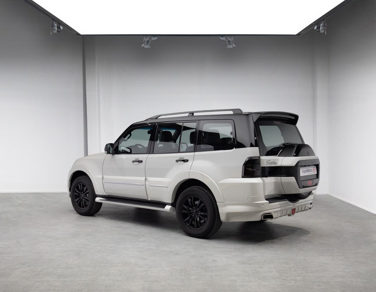Mitsubishi Pajero Signature Edition