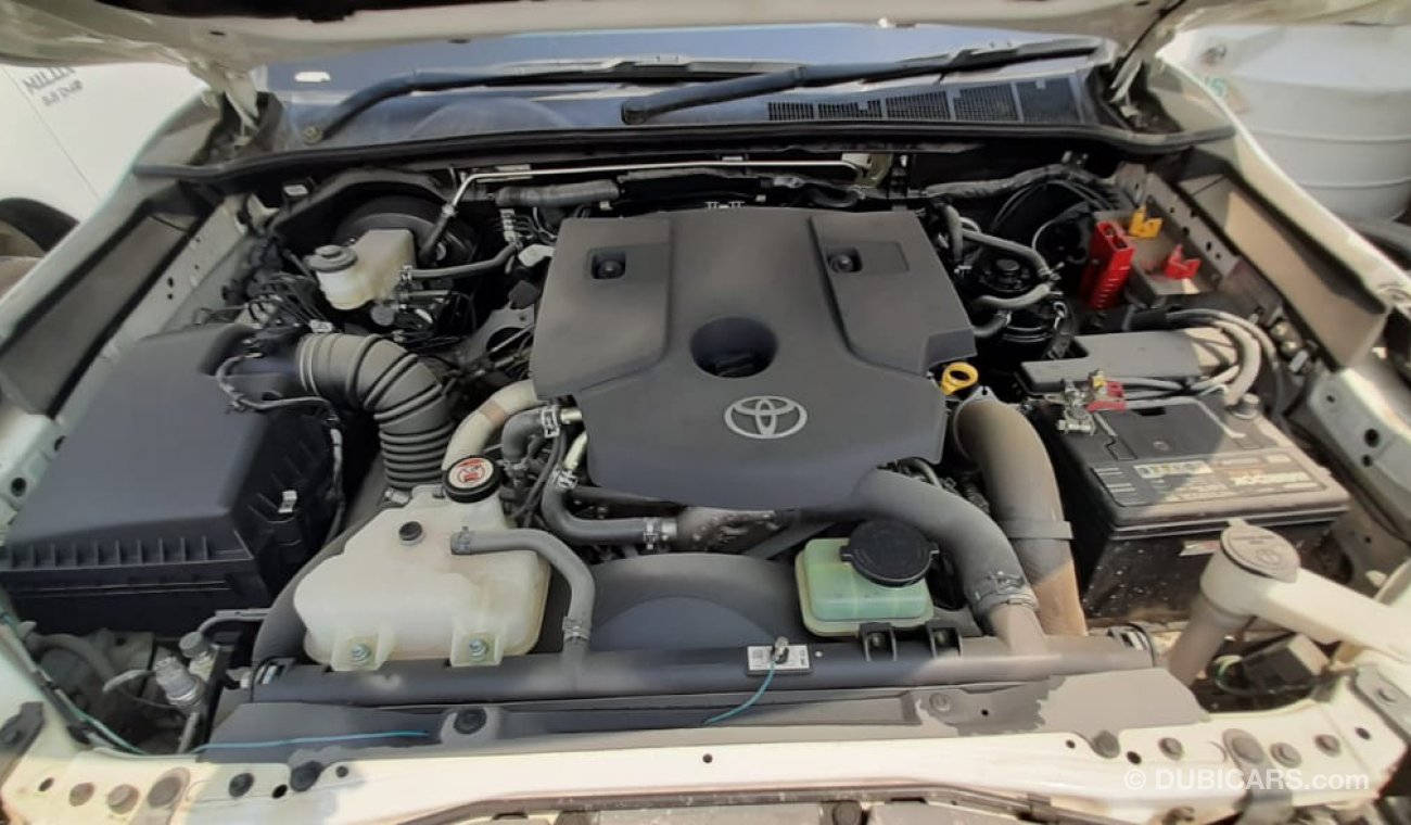 Toyota Hilux DIESEL MANUAL GEAR 2.8L RIGHT HAND DRIVE