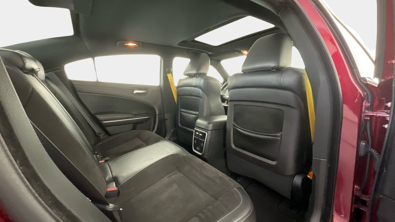 دودج تشارجر GT | upto AED 20,000 Ramadan Discount | شامل الضمان | 0 ﺪﻔﻋﺓ ﺃﻮﻟﻯ