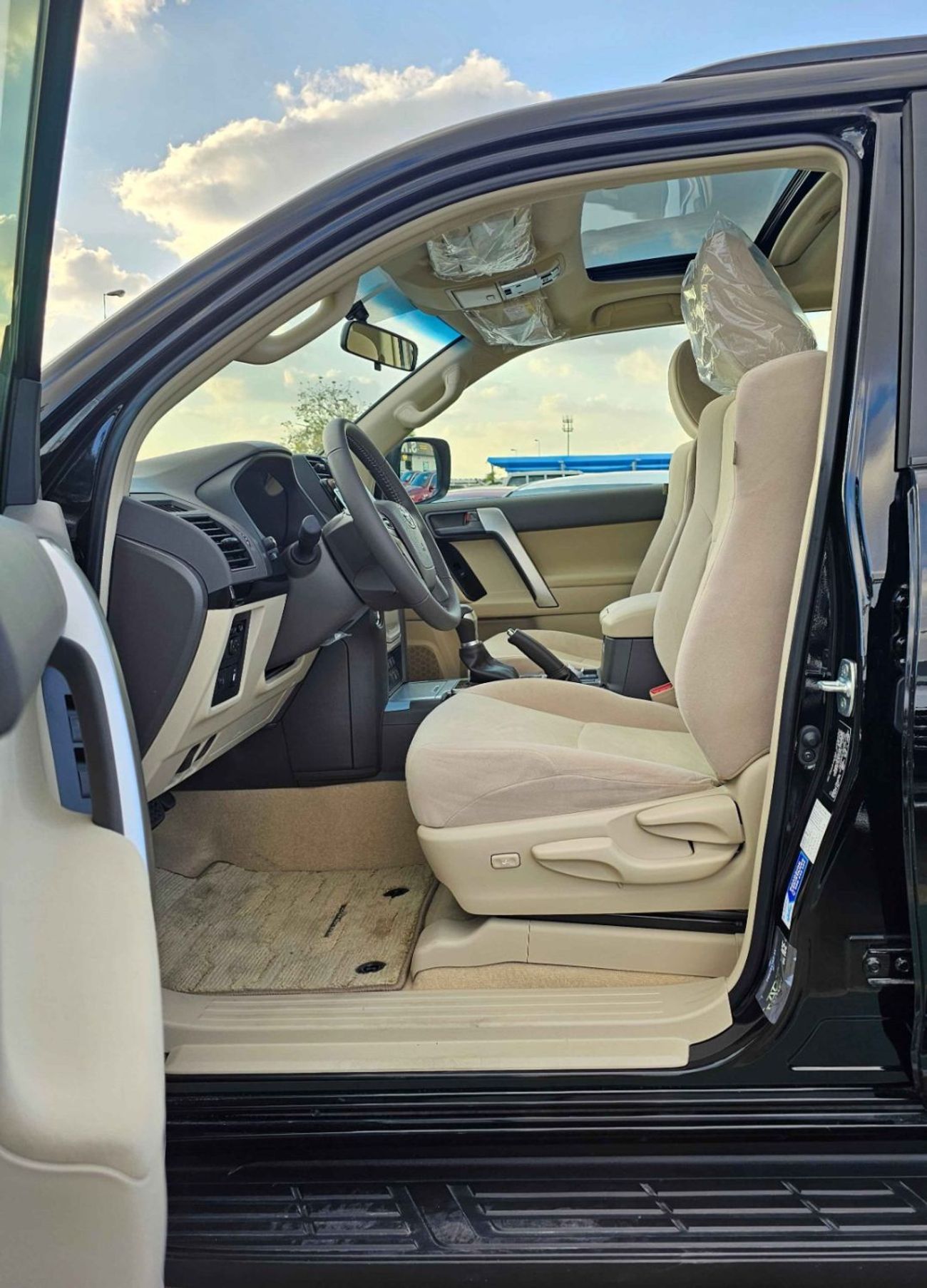 Toyota Prado GXR / 4.0L PETROL / SUNROOF / COOL BOX / DVD+CAMERA / AUTO AC / (CODE # PSR40GXRU)