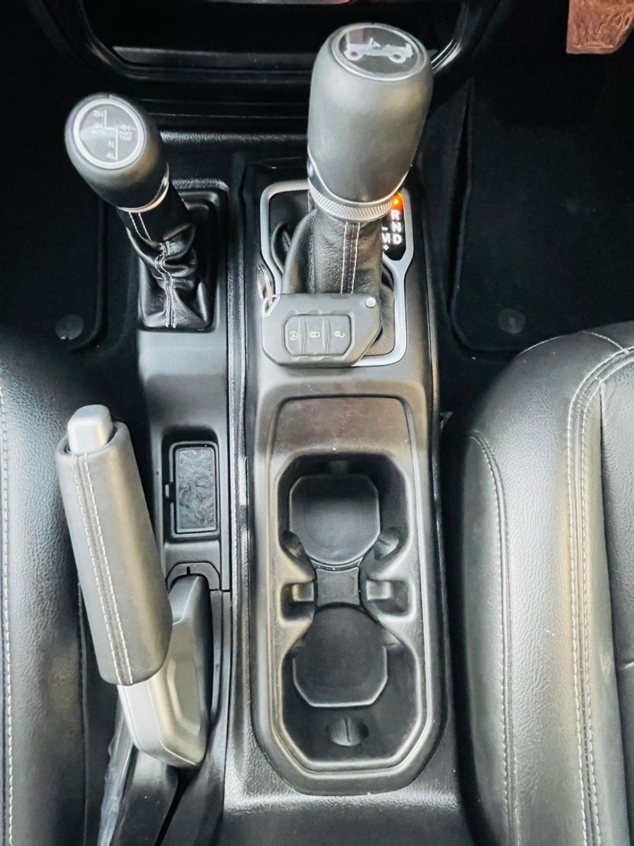 جيب رانجلر Petrol engine Right Hand Drive 3.6 Liter Only For Export Available