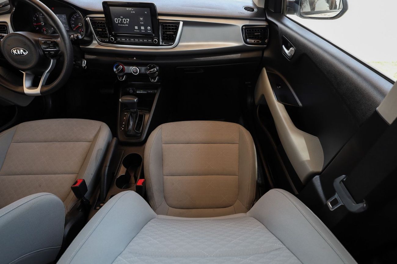 Kia Rio Kia Rio 2021 GCC under Agency Warranty with Flexible Down-Payment.