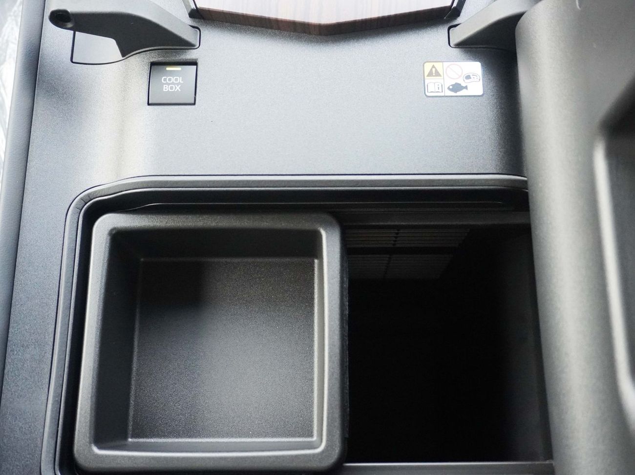 تويوتا لاند كروزر GXR 4.0L