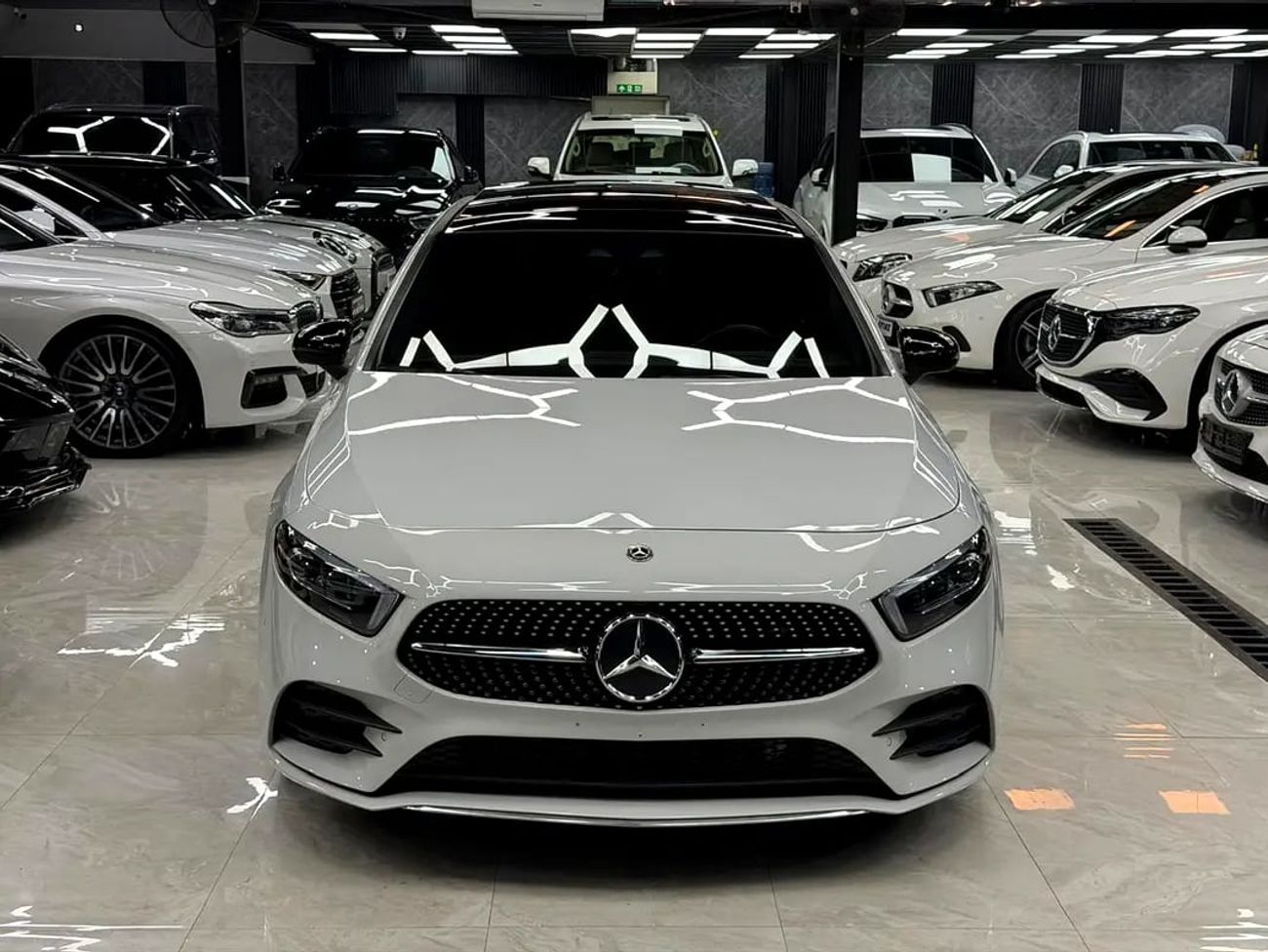Mercedes Benz A220 STD (NON GCC)