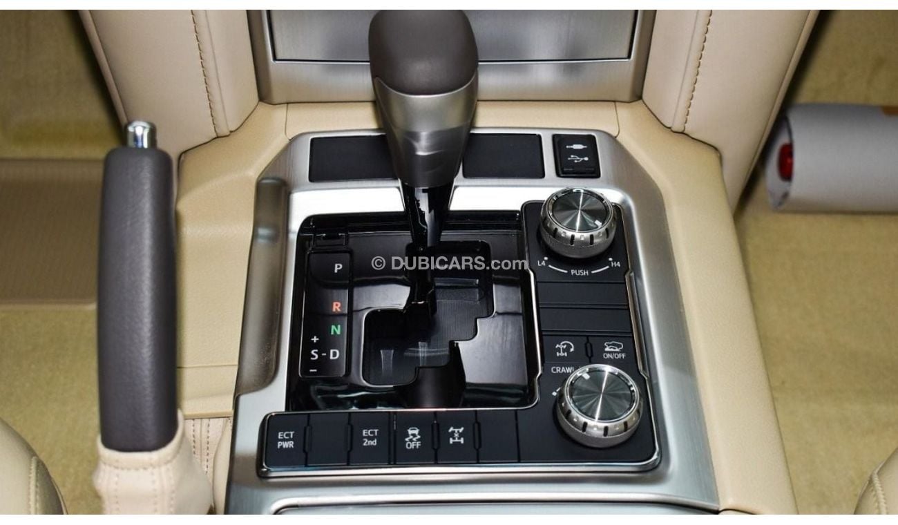 Toyota Land Cruiser TOYOTA LAND CRUISER VXR 5.7L V8 2021 GCC SPECS