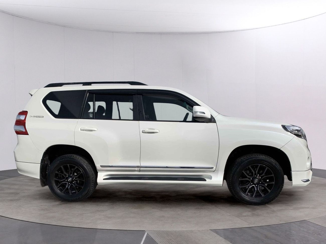 تويوتا برادو 4x4 Diesel Right Hand Drive (Export Only)