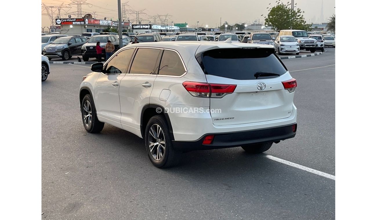 Toyota Highlander 2017 TOYOTA HIGHLANDER LE IMPORTED FROM USA VERY CLEAN CAR INSIDE AND OUT SIDE FOR MORE INFORMATION 