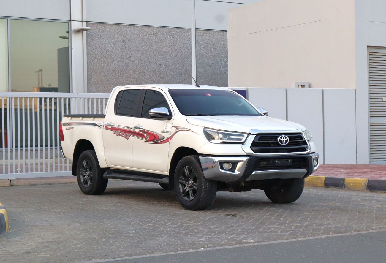 تويوتا هيلوكس GLX 2 2.7L 4WD