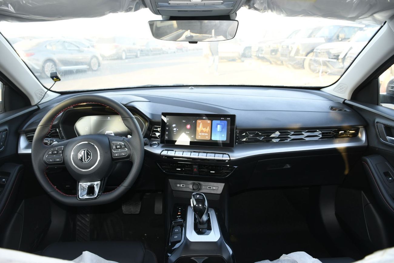 MG GT 2025 MG GT 1.5L Turbo Full option ( Ready Stock) (UAE Possible)