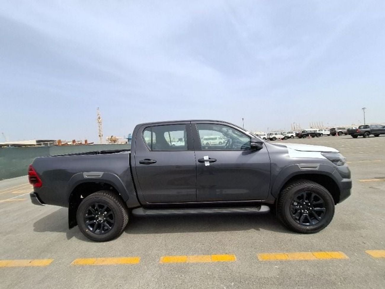 Toyota Hilux ADVENTURE Toyota Hilux Double Cab Adventure Diesel 2.8L Auto