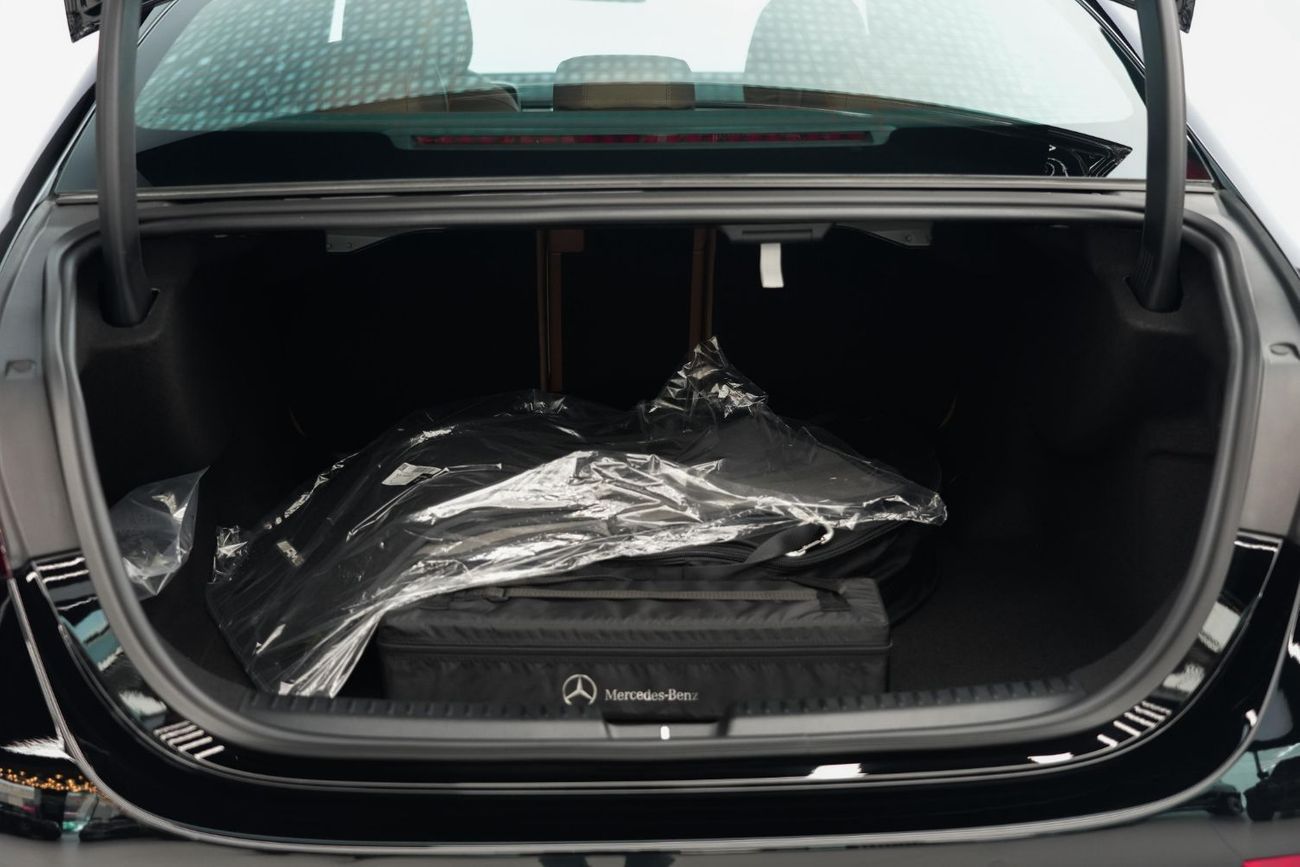 مرسيدس بنز E200