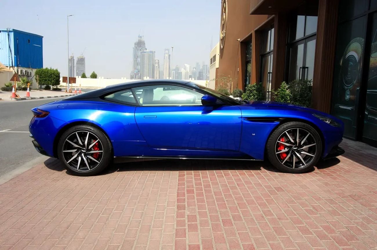أستون مارتن DB11 V12 | Super Clean and Low Mileage