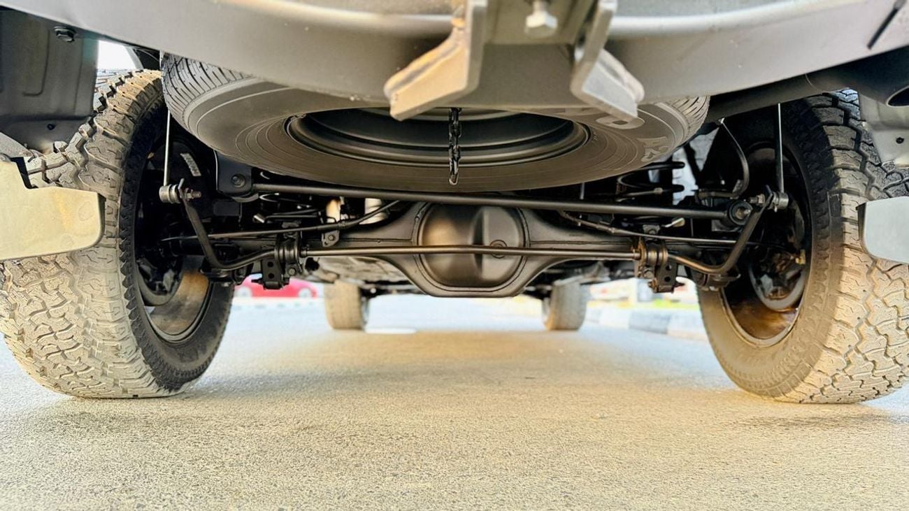 Nissan Navara DOUBLE CAB | NUDGE BAR | AWNING CAMPING TENT | AUTO | 2.3L DIESEL | RHD