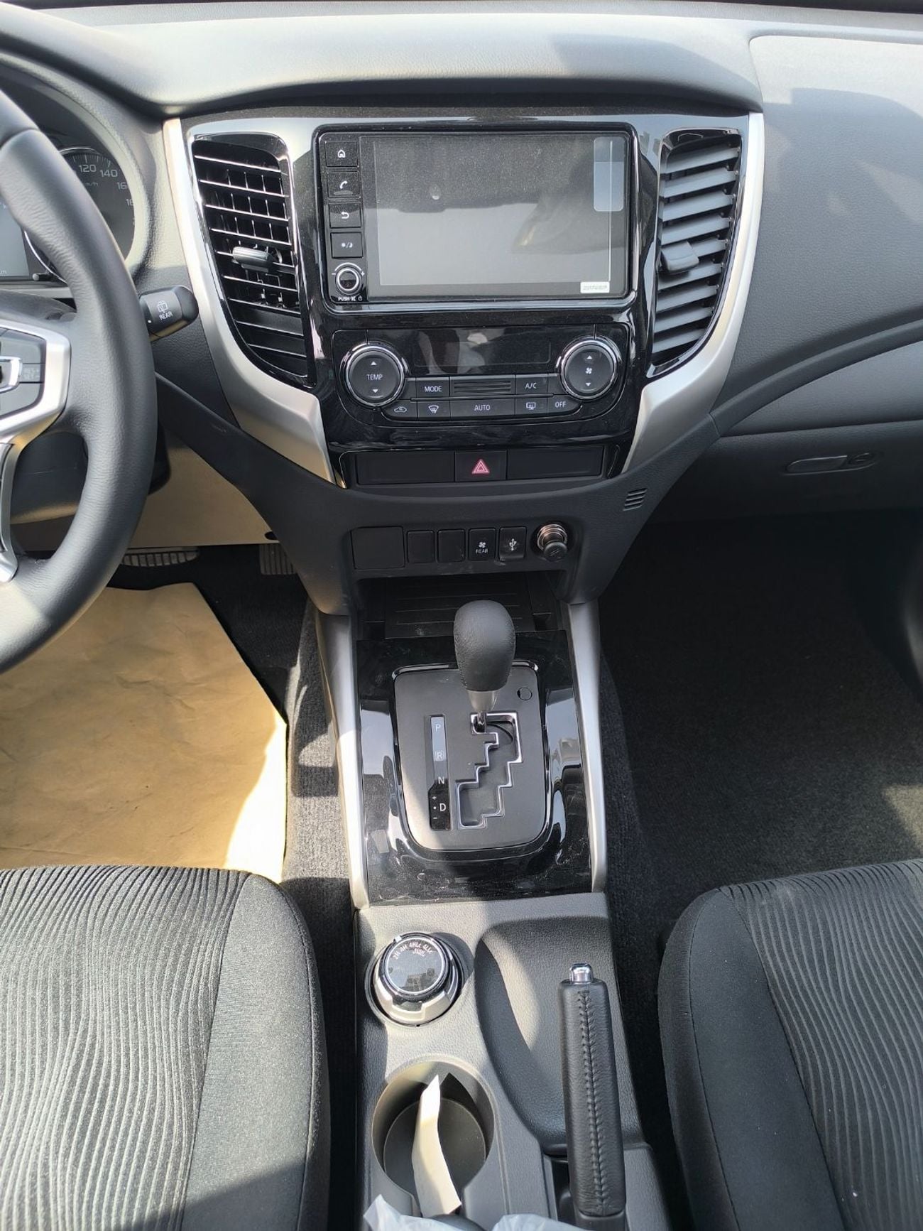 Mitsubishi Montero Sport GLS HIGHLINE MONTERO SPORT 2.5L 4WD DIESEL
