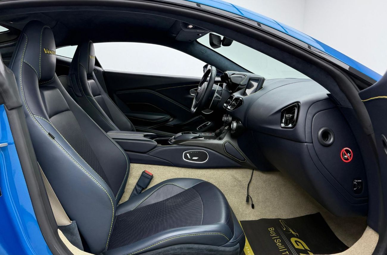 أستون مارتن فانتيج Std 4.0L 2020 Aston Martin Vantage V8, 2025 Aston Martin Warranty, Fully Loaded, Very Low Km, GCC