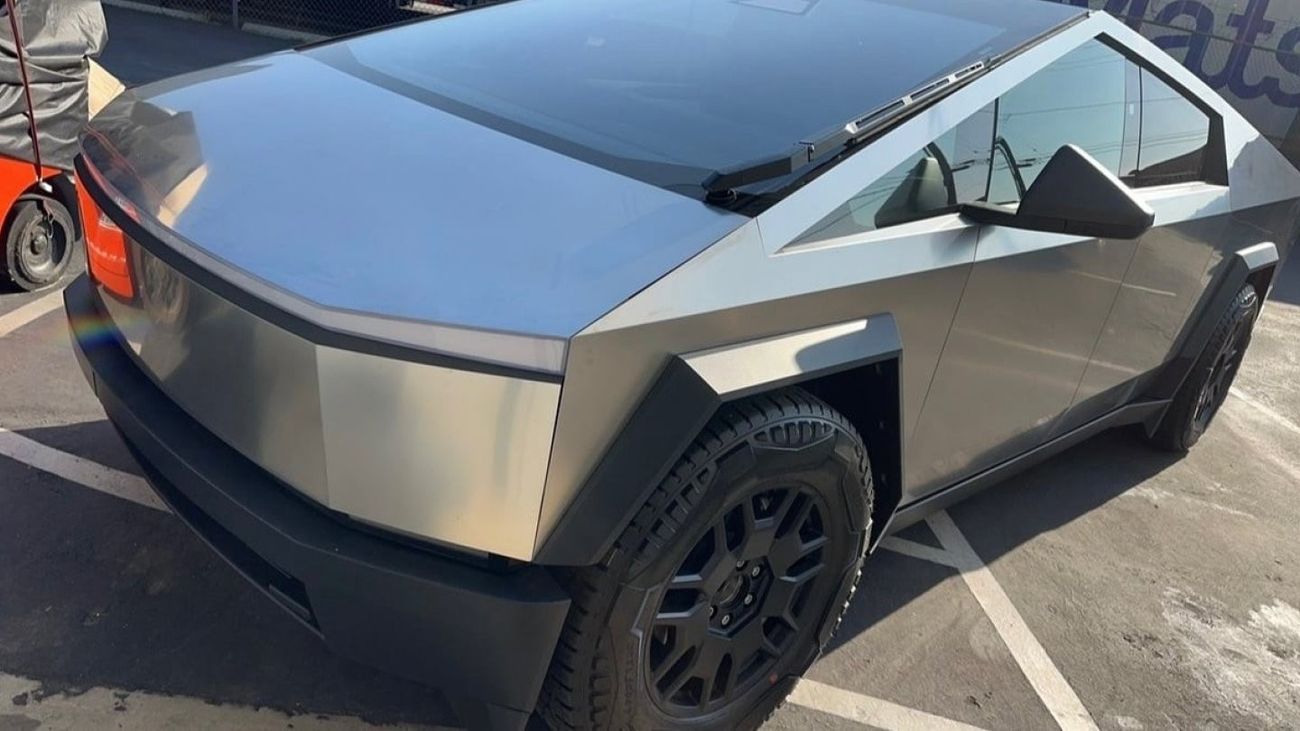 تسلا سايبرتراك BRAND NEW /ZRRO KM / ELECTRIC CAR /MODEL 2024