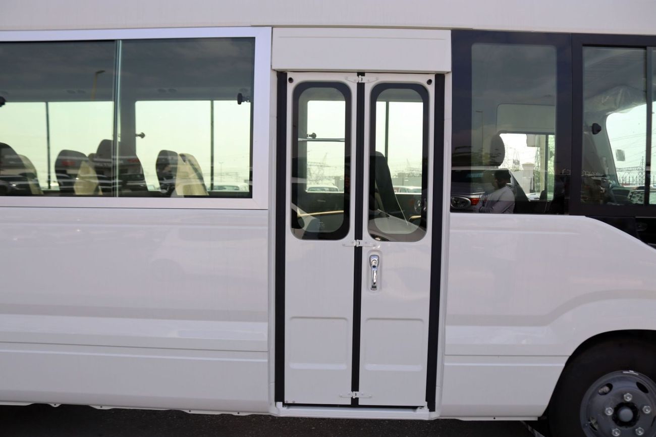 Toyota Coaster Toyota coaster 4.2L,30 seaters ,manual gear,diesel engine LHD,European specs,2024 model brand new