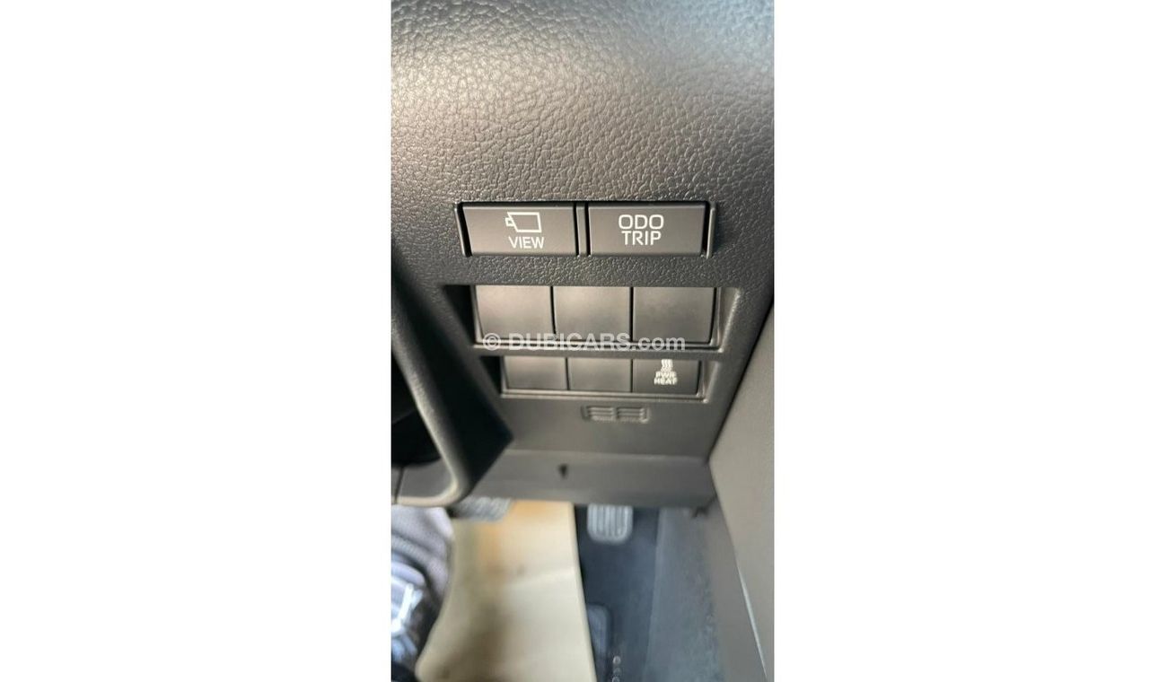 Toyota Land Cruiser 300 3.3L TWIN TURBO DIESEL VX+ 7 SEATER EUROPEAN SPECS