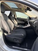 Lexus NX300 Premier 2.0L 4WD sunroof,leather seats