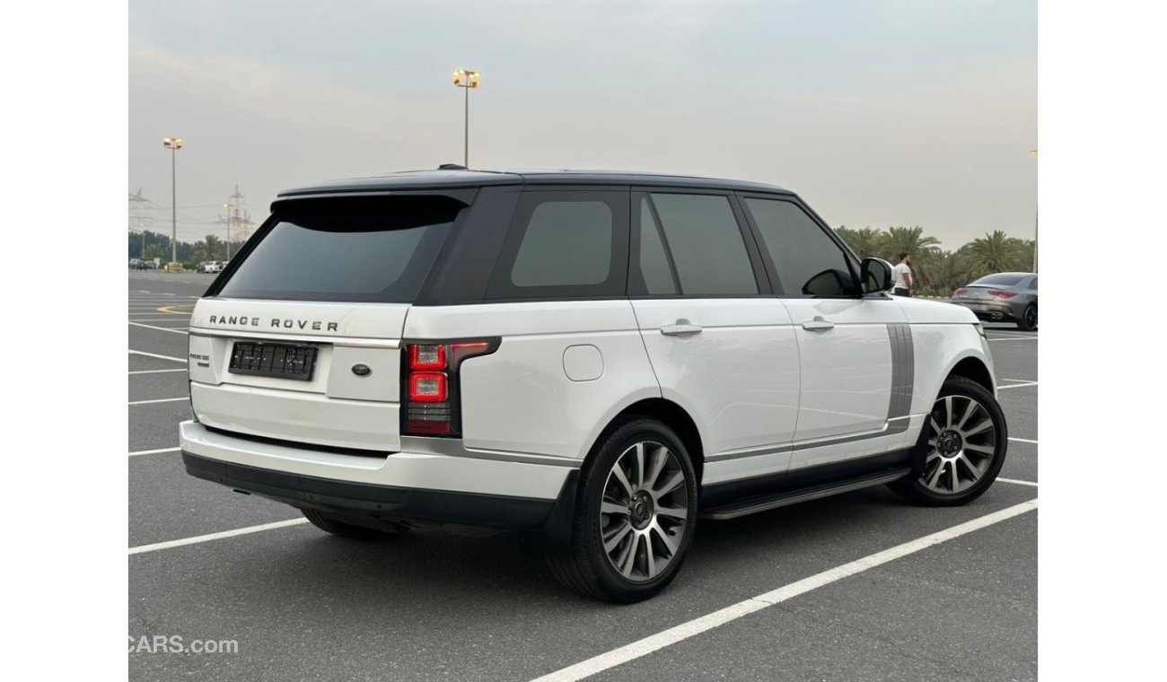 Land Rover Range Rover Vogue HSE VOGUE HSE 2015 V8 GCC ORIGINAL PAINT // ACCIDENTS FREE // WELL MAINTAINED