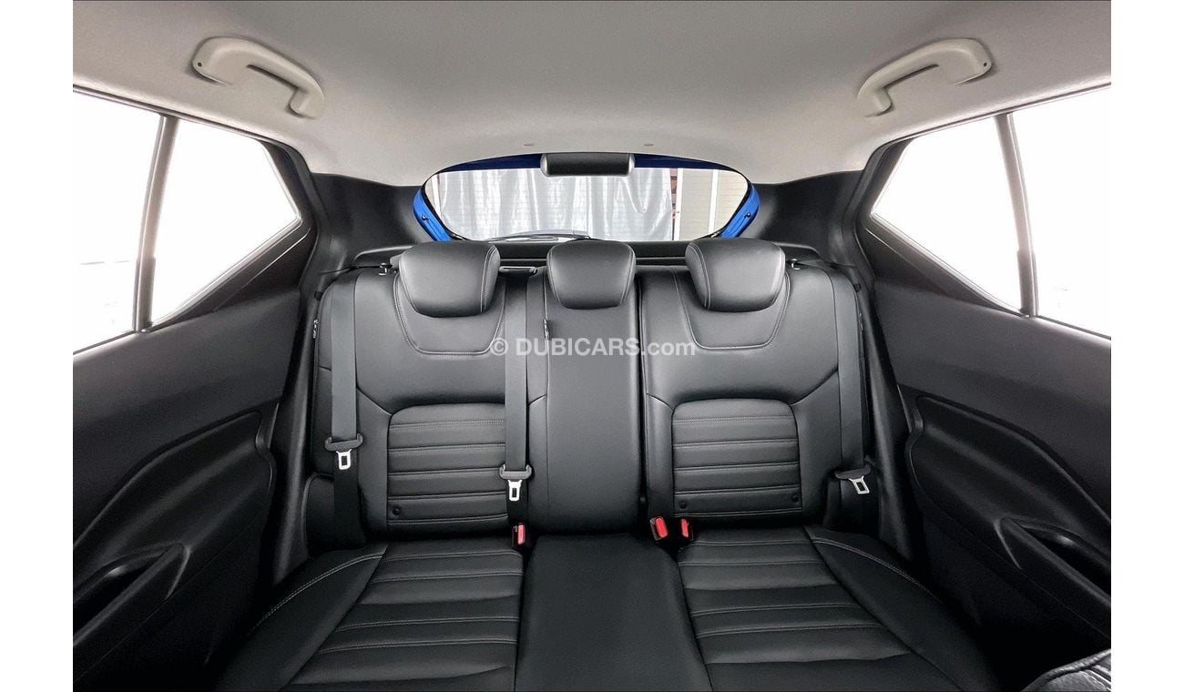 Nissan Kicks SL + NIM package