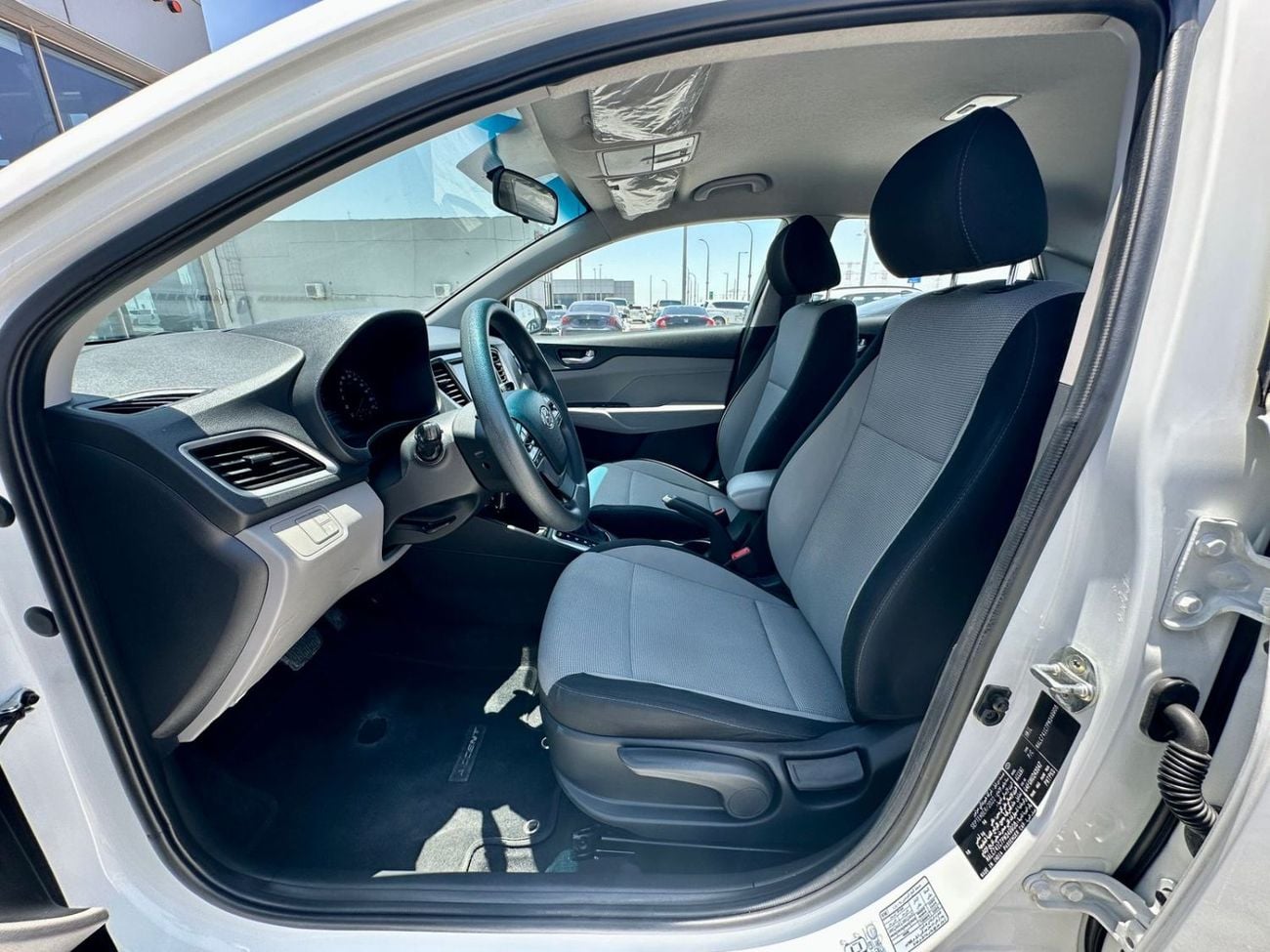 Hyundai Accent Comfort+ 1.6L 530-Monthly l GCC l Cruise, Camera, GPS l Accident Free