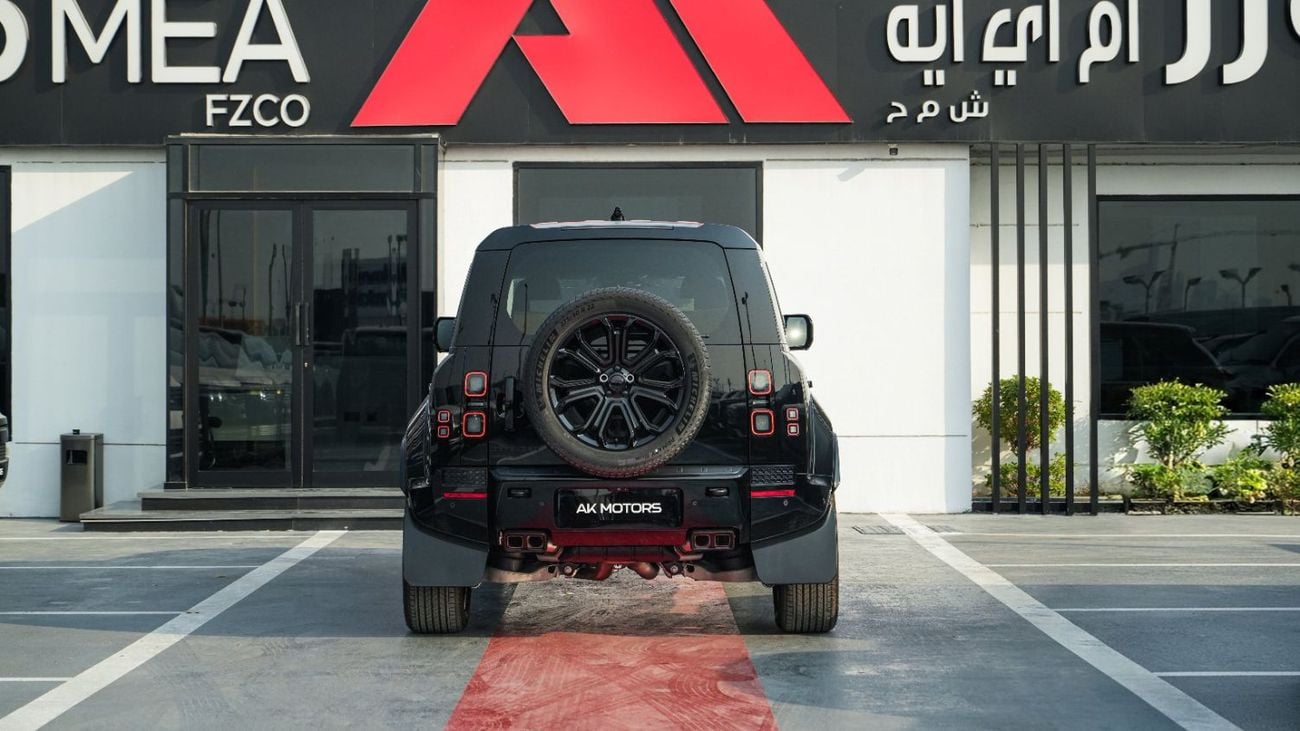 لاند روفر ديفندر 110 OCTA  P635 Black-Black 2026MY Export Only