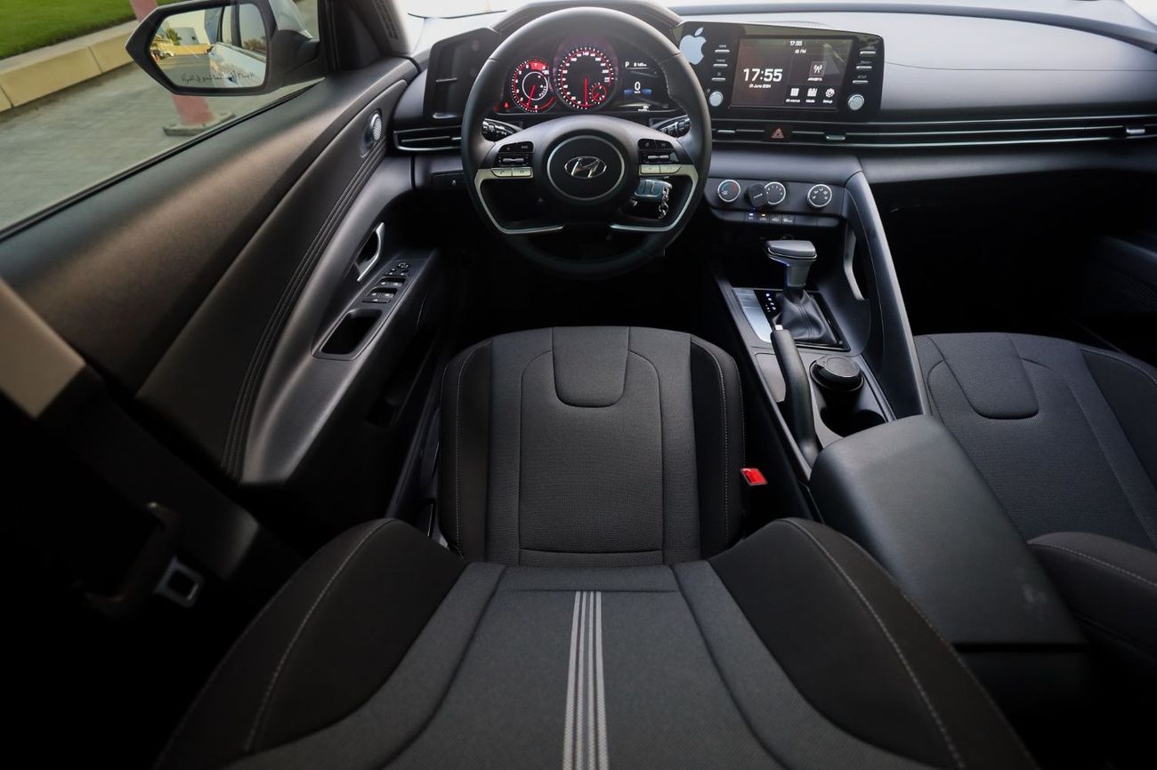 Hyundai Elantra Hyundai Elantra Comfort 2023 GCC under Agency Warranty with Flexible Down-Payment/ Flood Free.