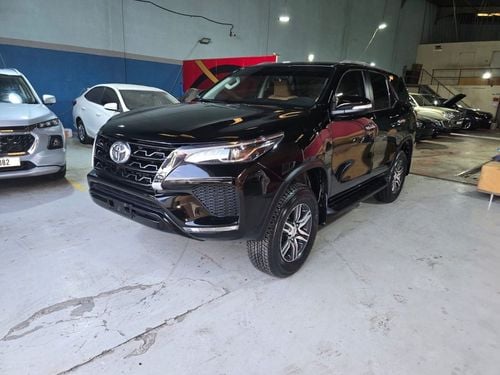 تويوتا فورتونر EXR 2.7L (160 HP)