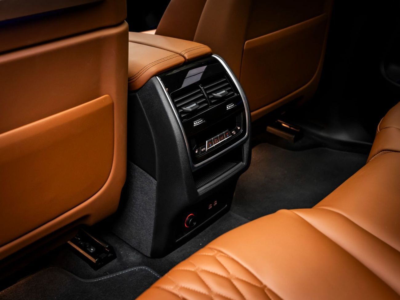 BMW X7 xDrive40i Luxury M Sport Package 3.0L 2025 BMW X7 xDrive40i, 2030 BMW Warranty + Service Contract, V