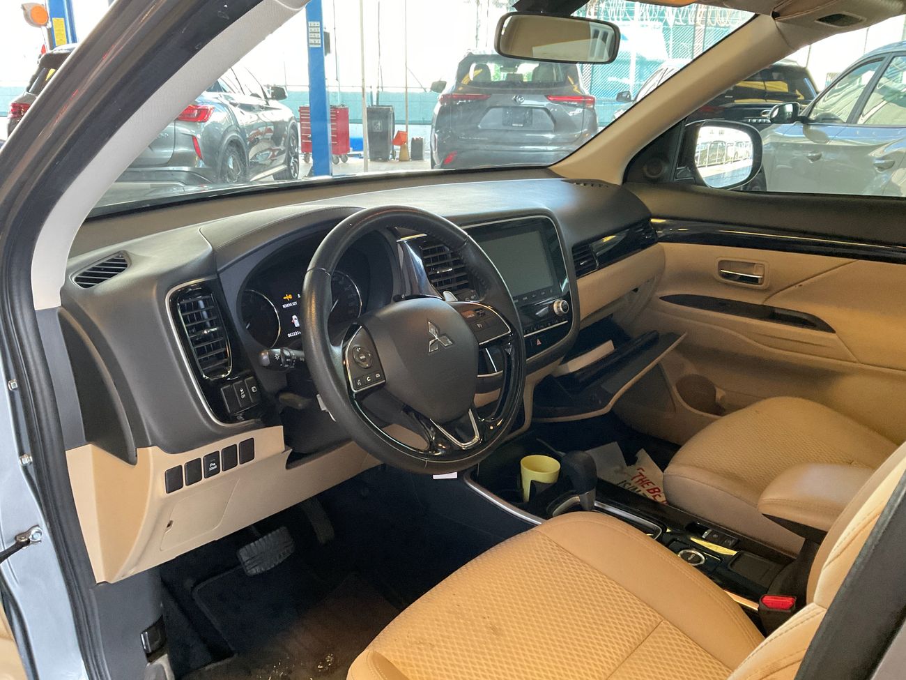 ميتسوبيشي آوتلاندر GLX Highline | شامل الضمان | 0 ﺪﻔﻋﺓ ﺃﻮﻟﻯ