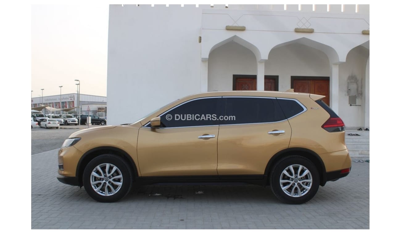 Nissan XTrail NISSAN X TRILL 2019 GCC GOLD EXCELLENT CONDITION WITHOUT ACCIDENT
