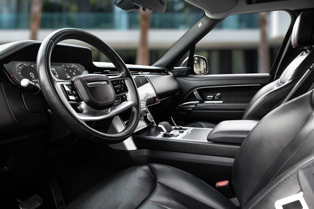 لاند روفر رينج روفر HSE Range Rover HSE | 6,855 P.M | 0% Downpayment | 8 CYLINDER | ONE OWNER