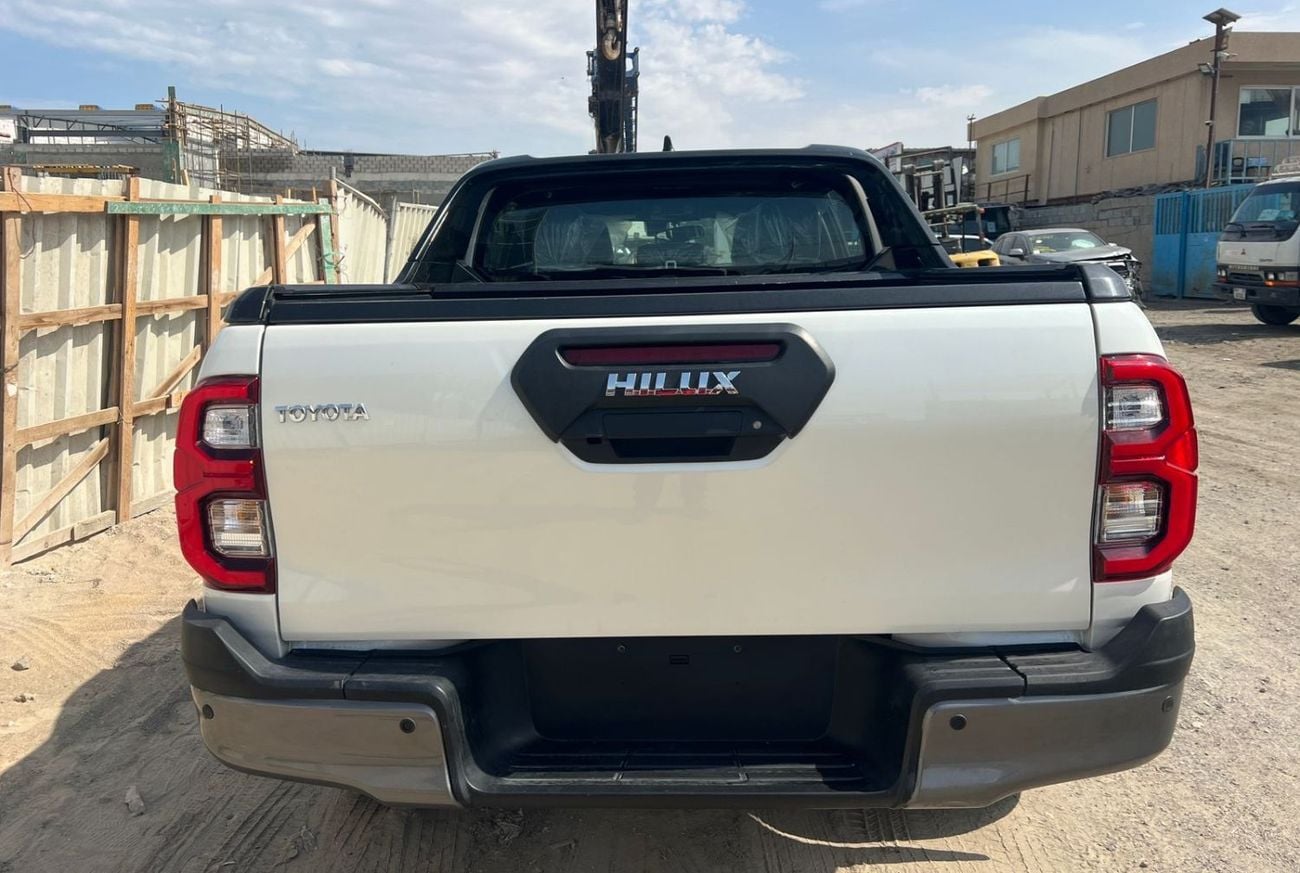 تويوتا هيلوكس RIGHT HAND DRIVE ONLY FOR EXPORT 2.8L AT PUSH START