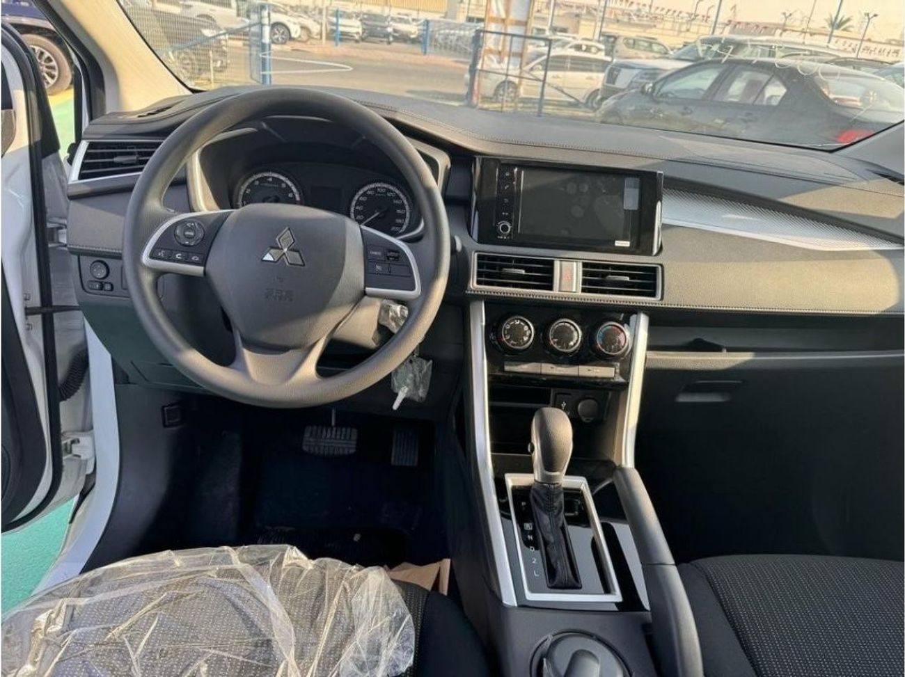 ميتسوبيشي إكسباندر 1.5L 4cyl petrol Full Option Zero KM