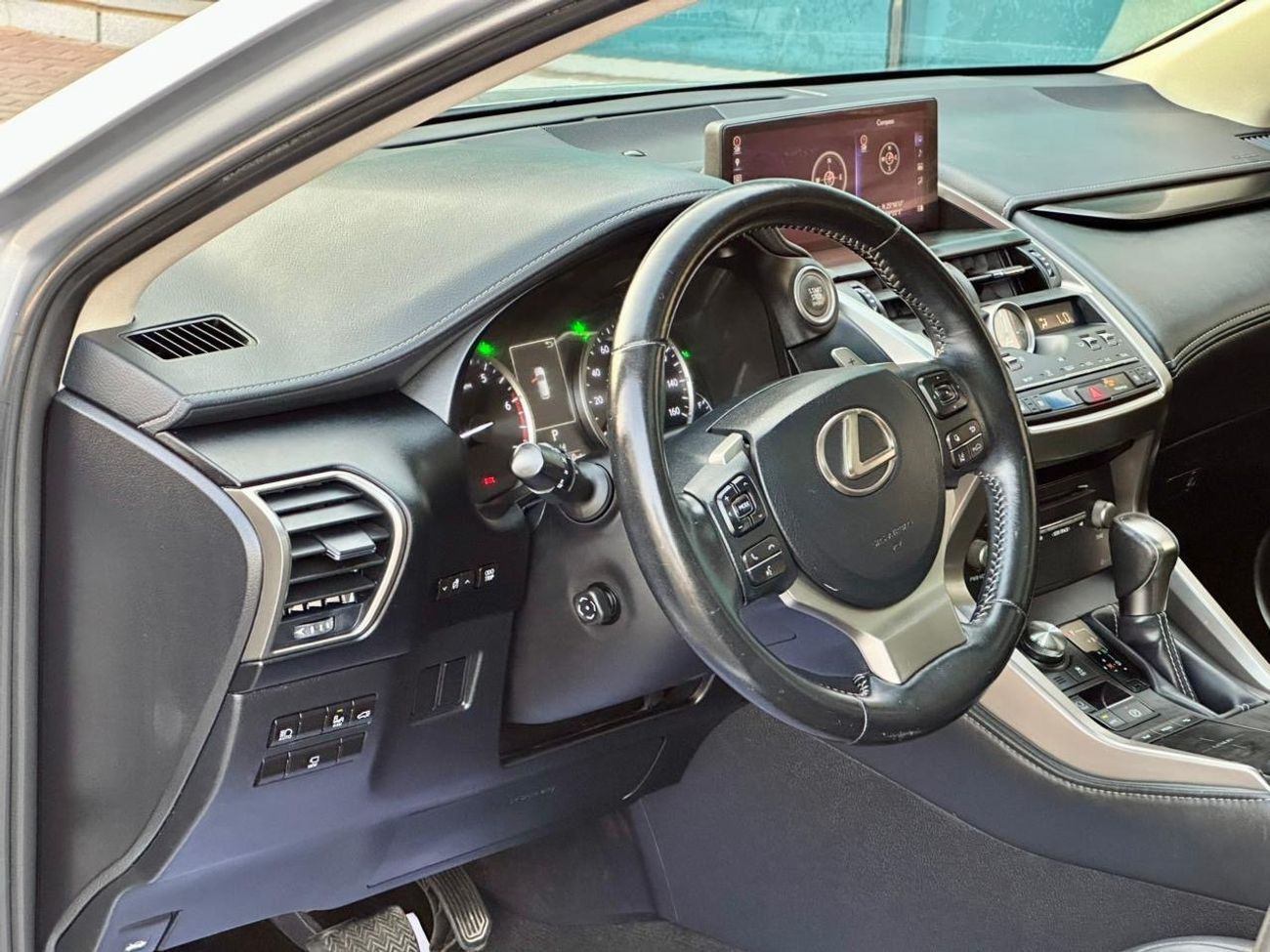 لكزس NX 300 Nx300 F sport