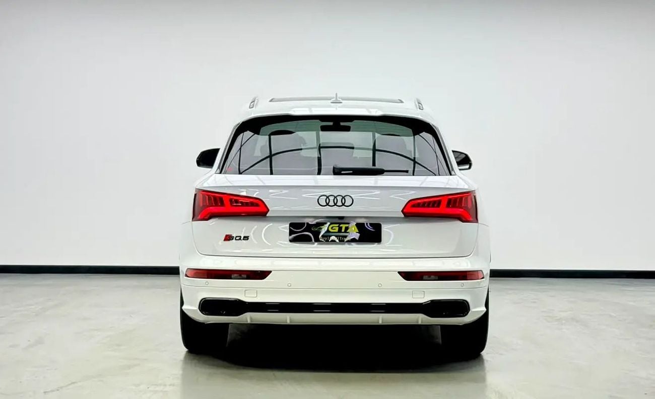 Audi SQ5 Quattro, Full Service History, Carbon Fiber Interior, Fully Loaded, GCC