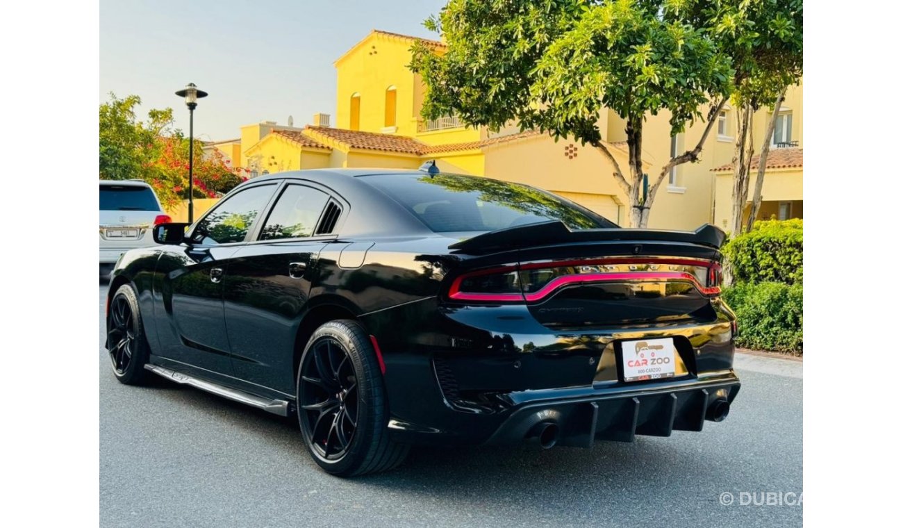 Dodge Charger 3.6L SXT (Mid)